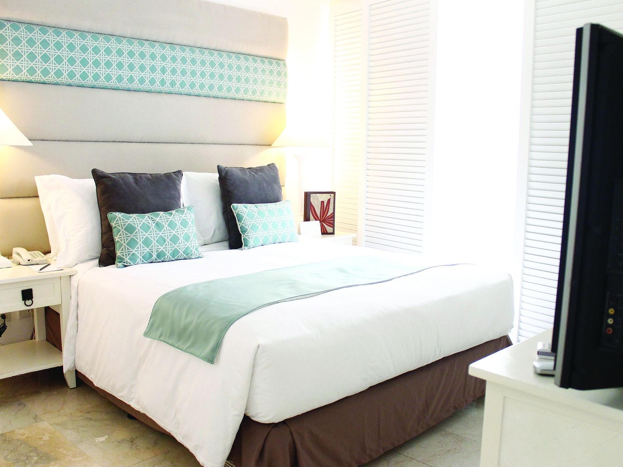 Vivere Hotel And Resorts Muntinlupa City Ngoại thất bức ảnh