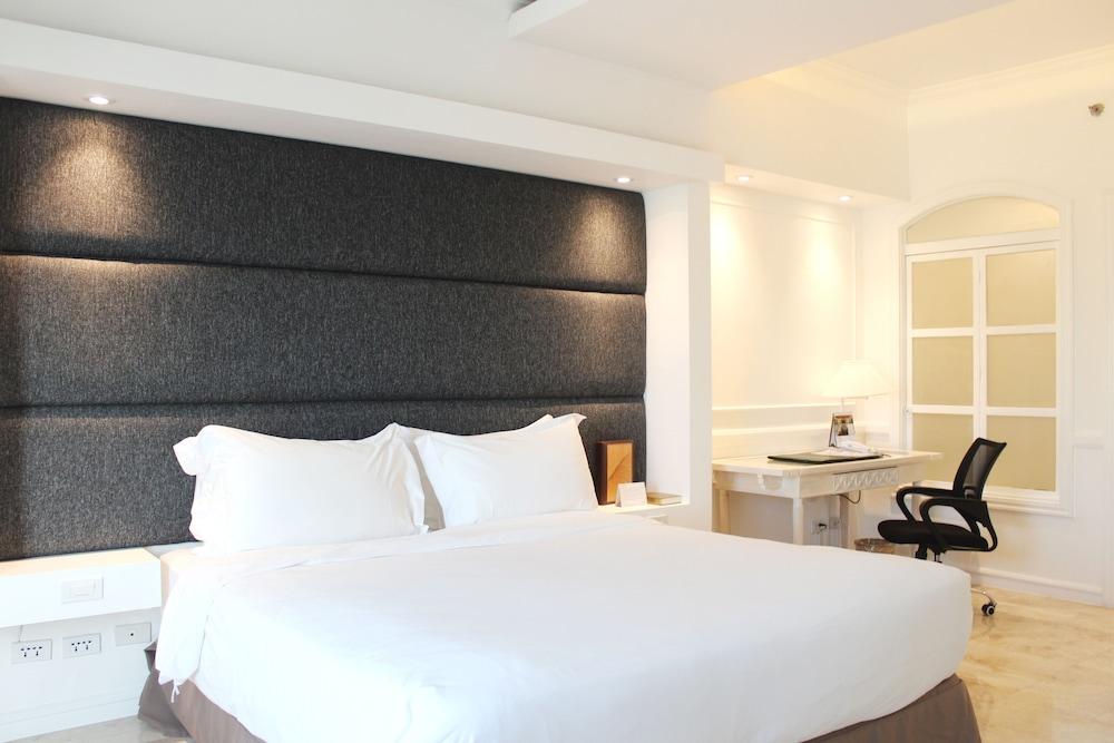 Vivere Hotel And Resorts Muntinlupa City Ngoại thất bức ảnh