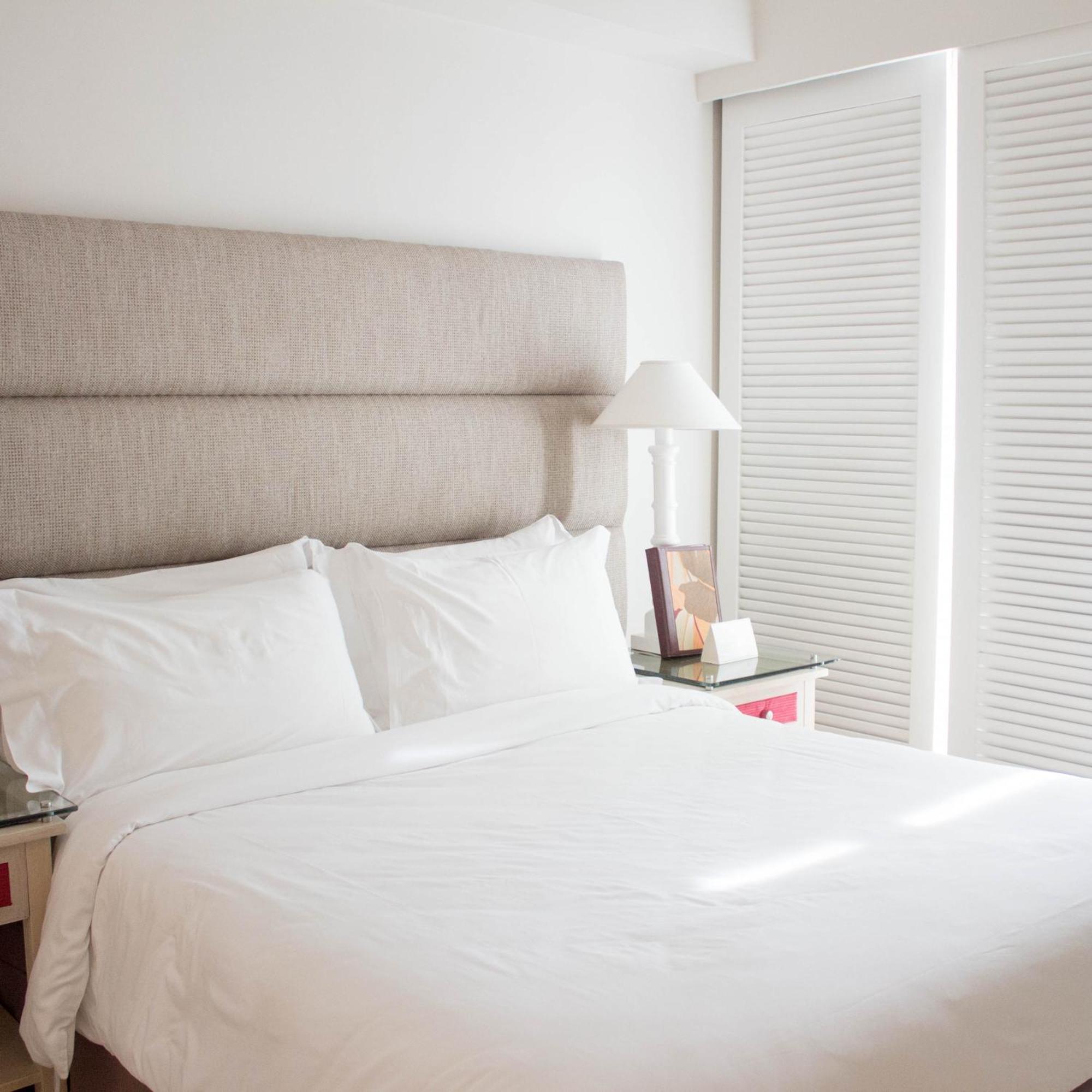 Vivere Hotel And Resorts Muntinlupa City Ngoại thất bức ảnh